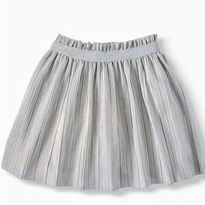 Holographic mini skirt! ⚡️